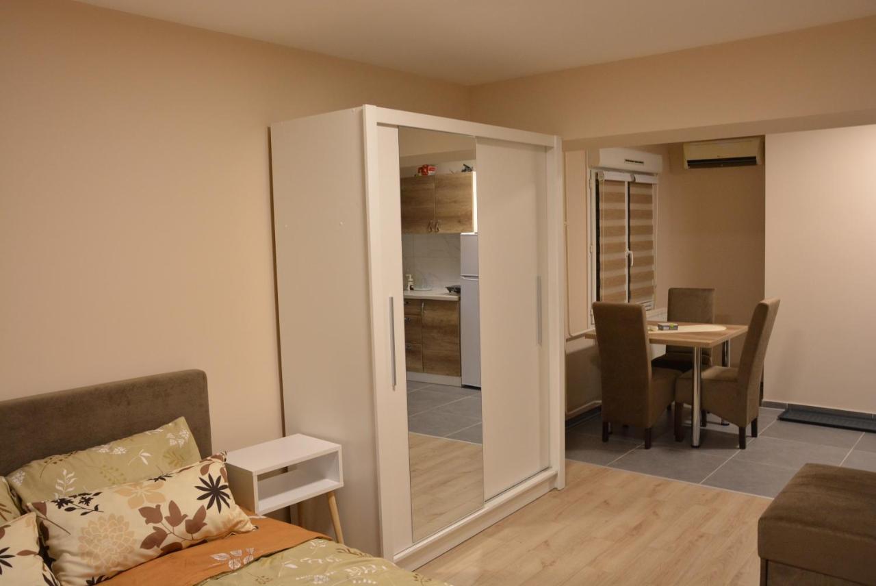 Garden Apartmani Ягодина Экстерьер фото