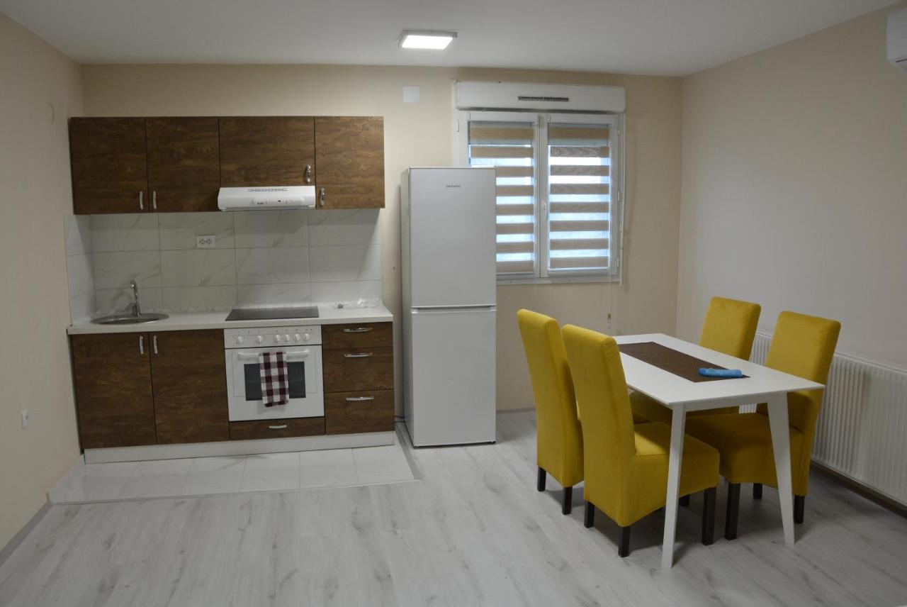 Garden Apartmani Ягодина Экстерьер фото
