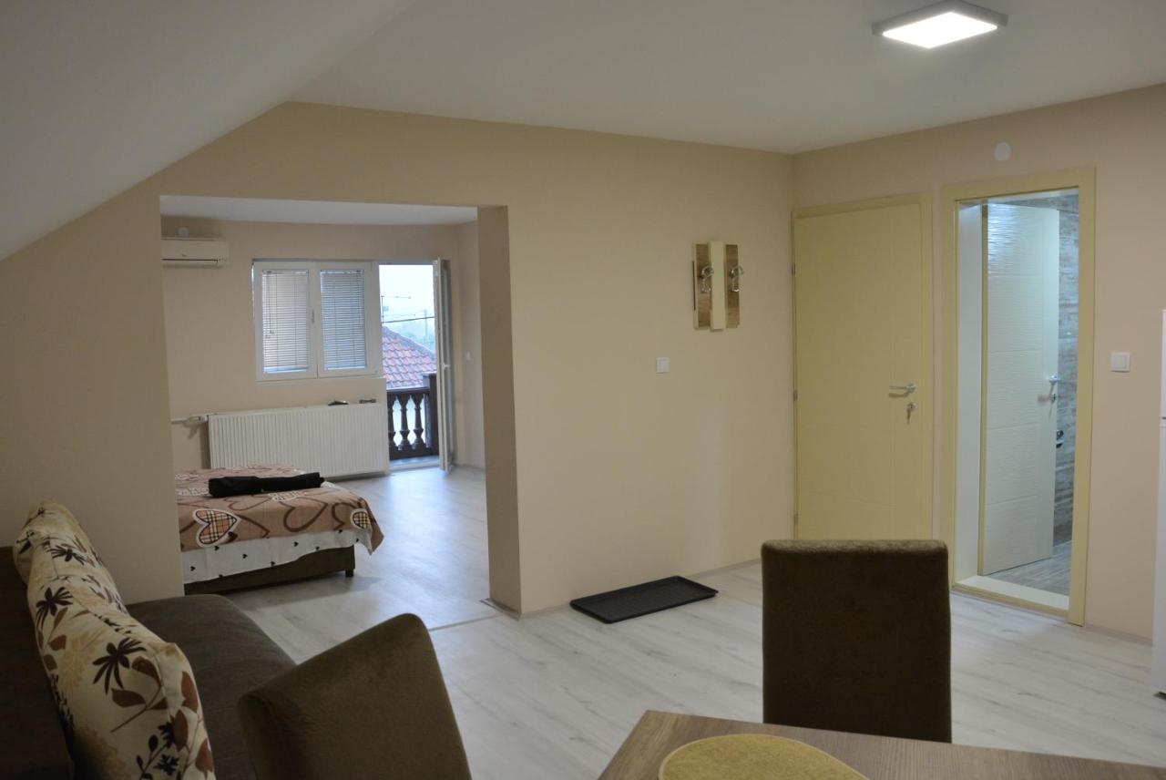 Garden Apartmani Ягодина Экстерьер фото