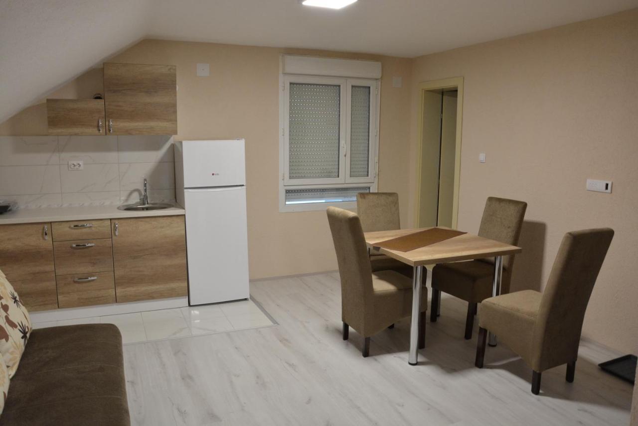 Garden Apartmani Ягодина Экстерьер фото
